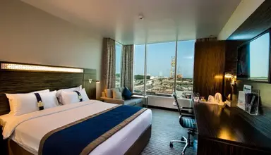Holiday Inn Express Dubai - Jumeirah