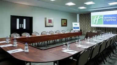 Holiday Inn Express Internet City
