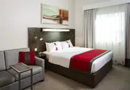 Holiday Inn Express Internet City