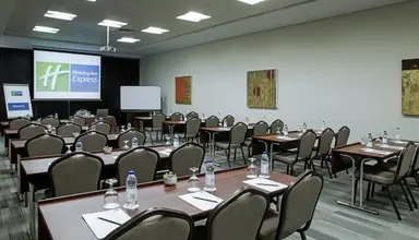 Holiday Inn Express Internet City