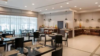 Holiday Inn Express Safa Park