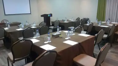Holiday Inn Express Safa Park