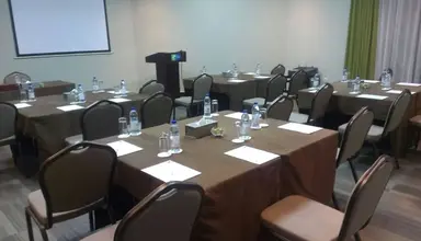 Holiday Inn Express Safa Park