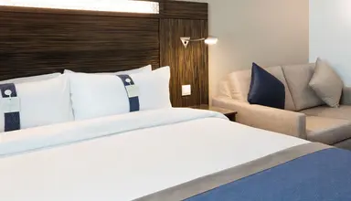 Holiday Inn Express Safa Park