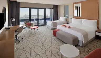 Holiday Inn & Suites Dubai Festival City