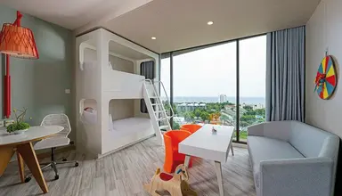 Holiday Inn Vana Nava Hua