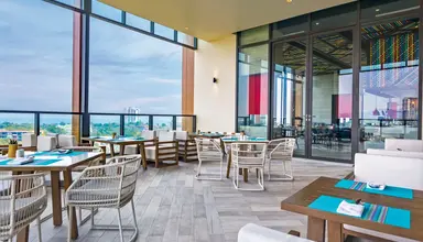 Holiday Inn Vana Nava Hua