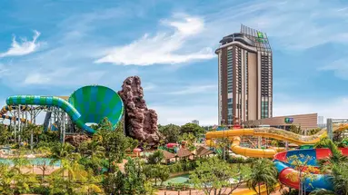 Holiday Inn Vana Nava Hua