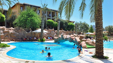 Holiday & Leisure Club