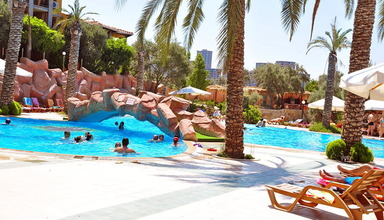 Holiday & Leisure Club