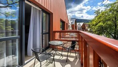 Holiday Mountain Residence