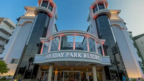 Hotel Holiday Park Resort