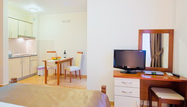 Holiday (Petrovac)