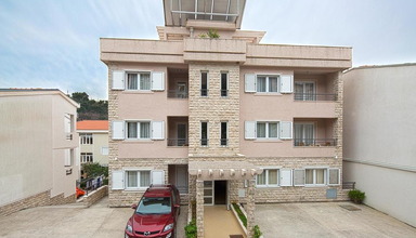 Holiday (Petrovac)
