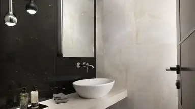 Holiday Suites