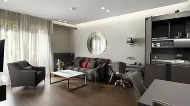 Holiday Suites