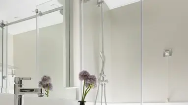 Holiday Suites
