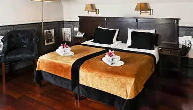 Holland House Residence
