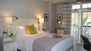 Hollywood Hotel