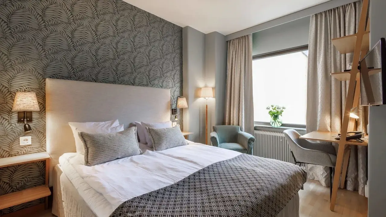 Home Hotel Wellington