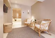 Home Hotel Wellington