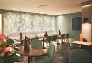 Home Hotel Wellington