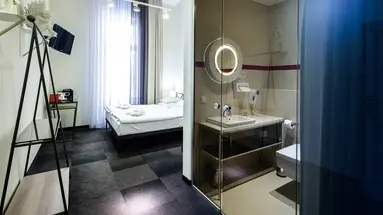 Home (Kraków)