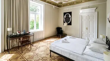 Home (Kraków)