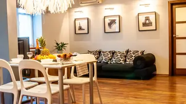 Home & Travel Apartments
