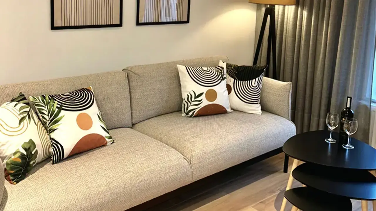 Home & Travel Apartments