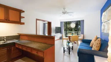 Homm Suites Laguna (ex Laguna Holiday Club)