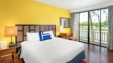 Homm Suites Laguna (ex Laguna Holiday Club)
