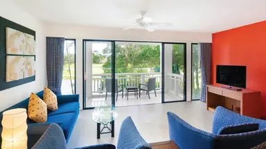 Homm Suites Laguna (ex Laguna Holiday Club)