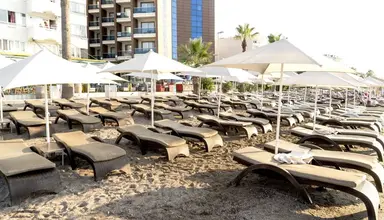 Honeymoon Beach