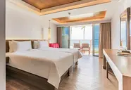 Horizon Karon Beach Resort