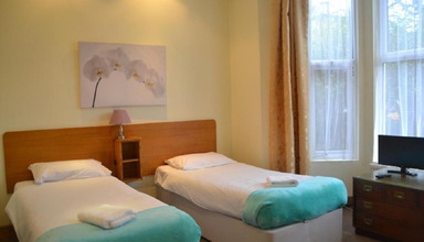Hotel 65