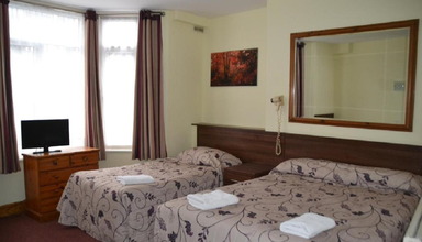 Hotel 65
