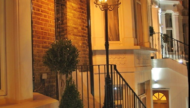 Hotel 65