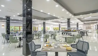Hotel Benidorm East by Pierre & Vacances