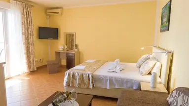 Hotel M