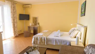 Hotel M