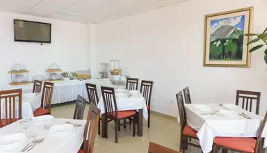 Hotel M
