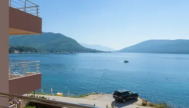 Hotel M