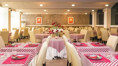 Hotel Oasis Perama