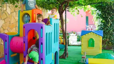 Hotel Oasis Perama