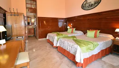 Hoteles E Real