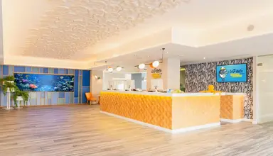 Hovima La Pinta Beachfront Family