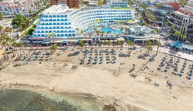 Hovima La Pinta Beachfront Family