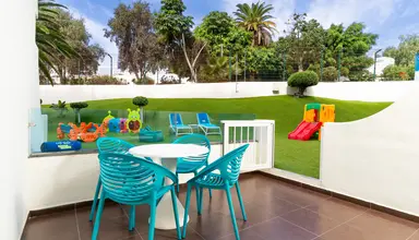 Hovima La Pinta Beachfront Family