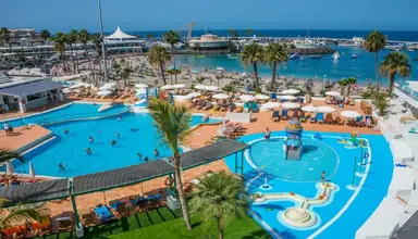 Hovima La Pinta Beachfront Family